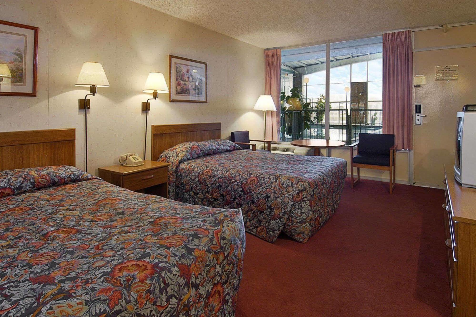 Knights Inn Rantoul חדר תמונה